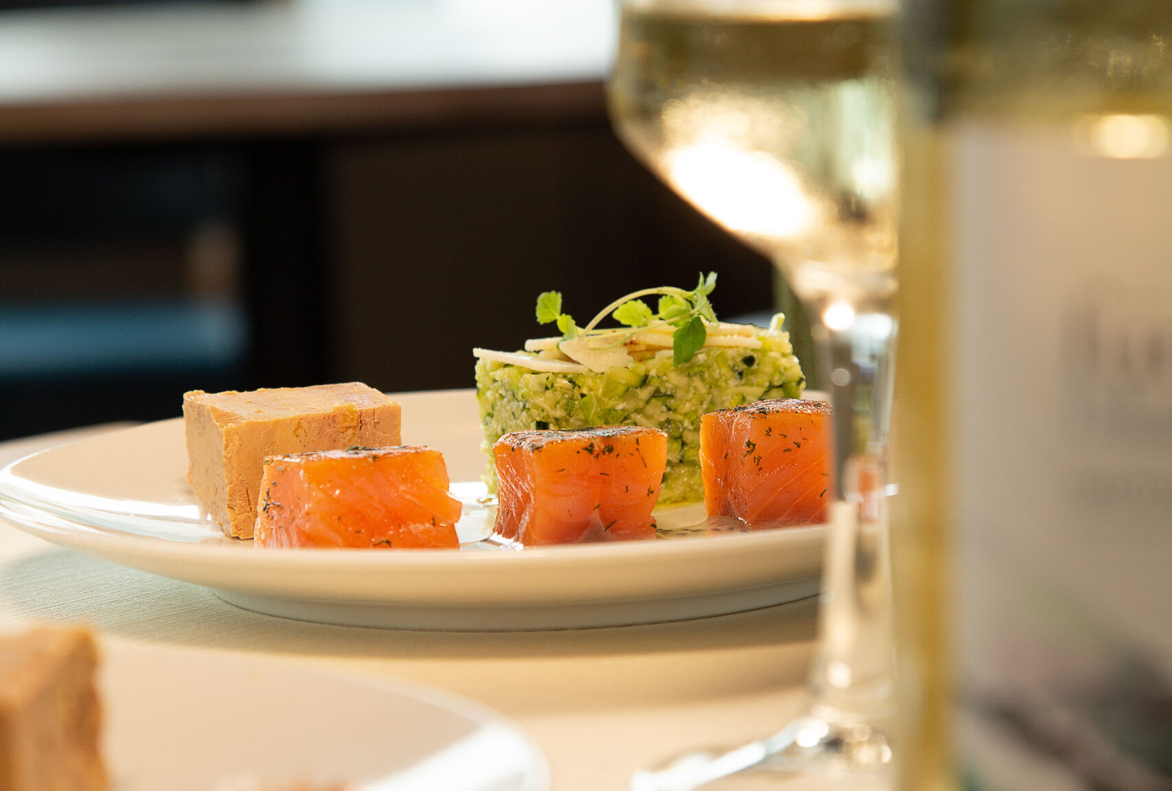 Croisière dîner sur la Seine à Paris : une expérience gastronomique unique