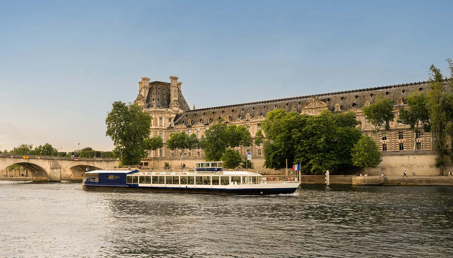 L’expérience des bateaux mouches sur la Seine : entre gastronomie et découverte de Paris